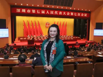 人大代表王小燕:推动建设“深圳华侨文化交流中心”实体场馆,鼓励支持有条件的区、街道、社区建设特色“侨胞之家”或“侨文化客厅”