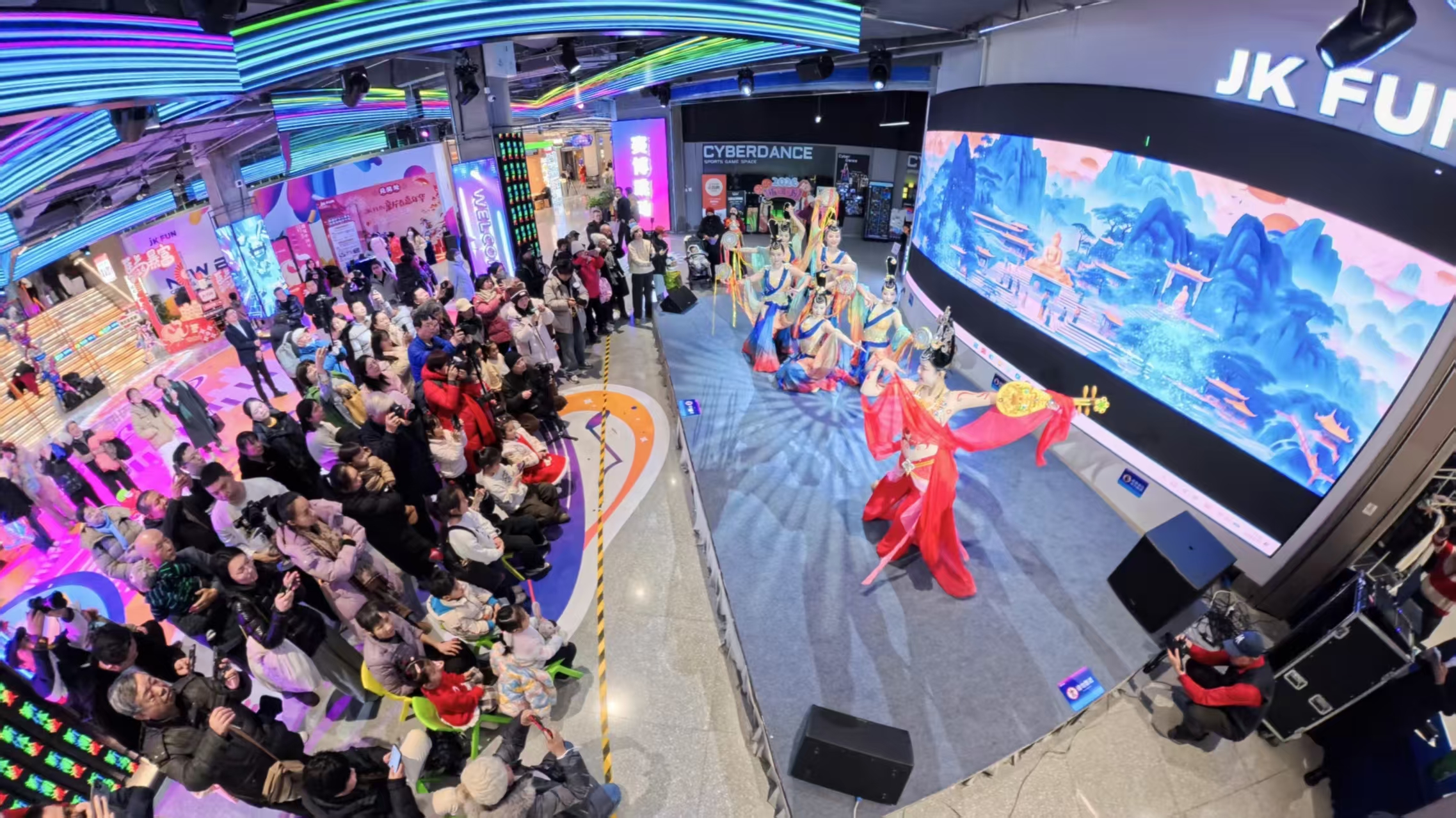 过大年、赏大展、尝美食、购文创、品非遗    北京西城年味不减