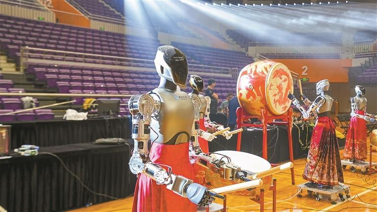 保密彩蛋+科技秀+咏春舞！明日，来宝体解锁粤BA精彩