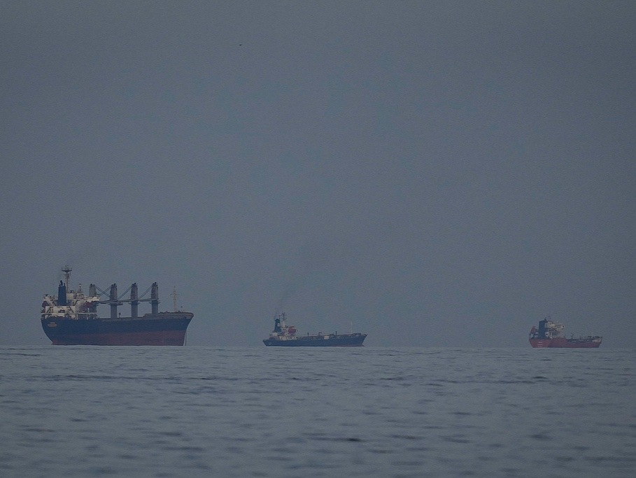 伊朗称非交战国通过霍尔木兹海峡须先协调