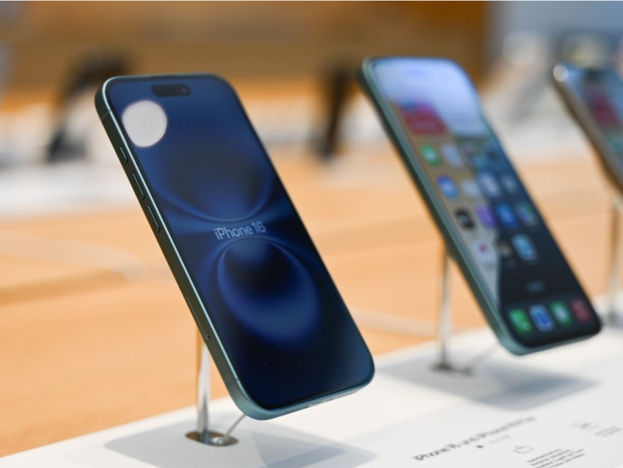 iPhone半夜自动打电话,苹果回应:更新版本可解决