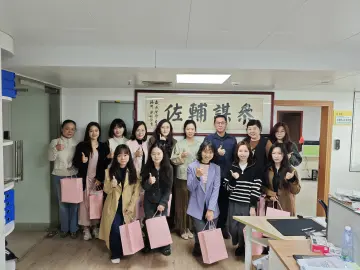 罗湖翠竹街道举办缤纷活动庆祝妇女节