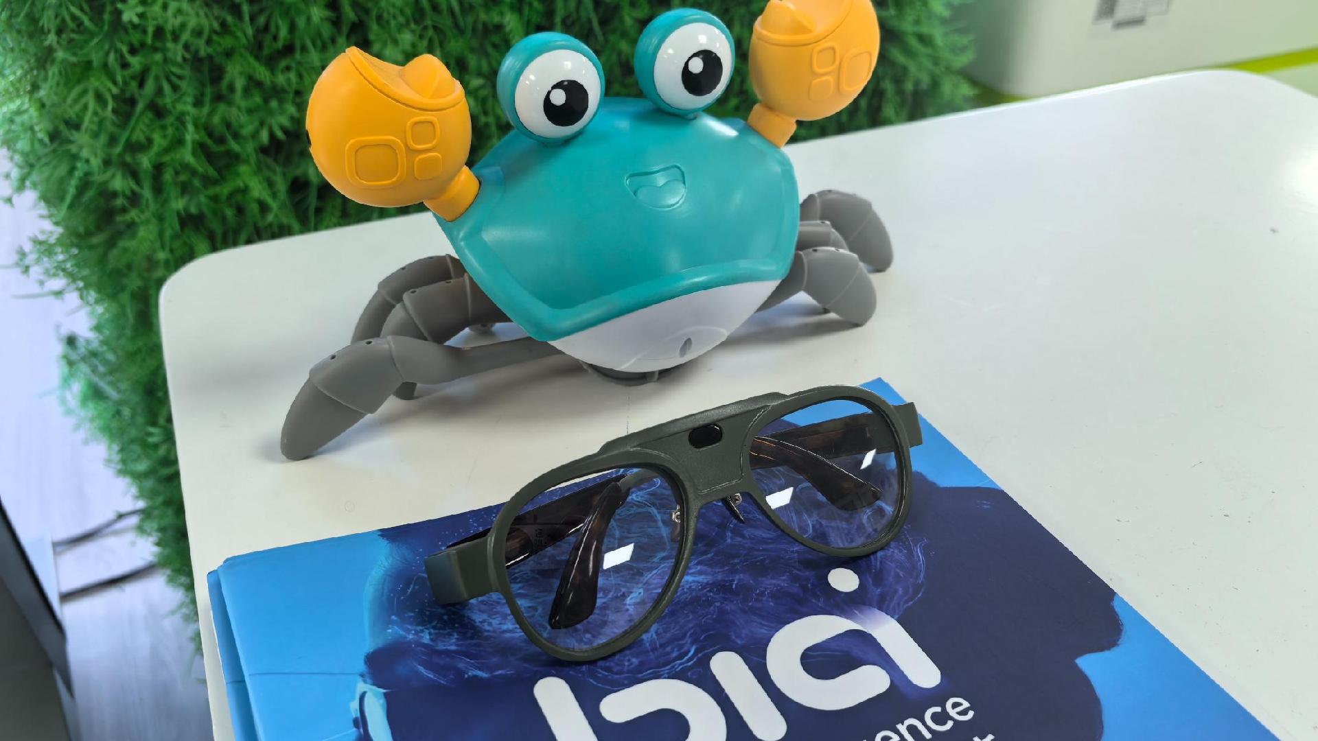 科创001 | 脑机接口两会上“热搜” 深圳人已经在家里玩上了