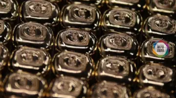 受美以袭击伊朗影响，石油、贵金属涨涨涨
