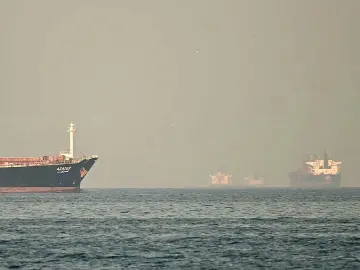 外交部再回应霍尔木兹海峡通航问题：当前的关键是尽快停止军事行动
