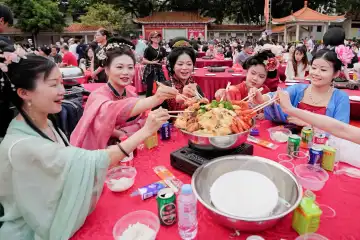 图集 | 西乡北帝三月三庙会千岁大盆菜宴热闹开席