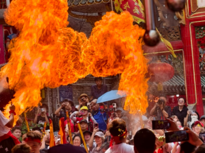 读特派·每周佳片｜庙会火舞盛景（2026.4.19）