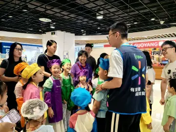 萌娃变身“小小促销员”，罗湖区翠达社区职业体验活动点亮成长之路