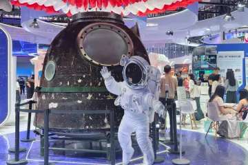 从研究宇宙到捕捉人类动作呼吸  这届文博会的“黑科技”太秀了！