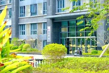 深圳“青年驿站”