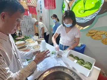 以为是辣的，结果是鲜的！深汕特色“辣木饺子”出圈