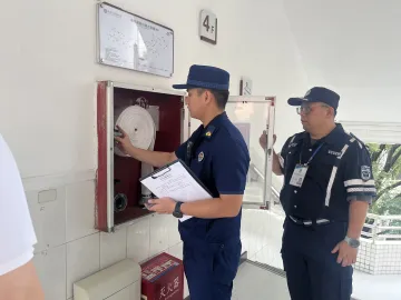 遇见请避让！高考期间消防车出警不鸣笛，仅亮警灯