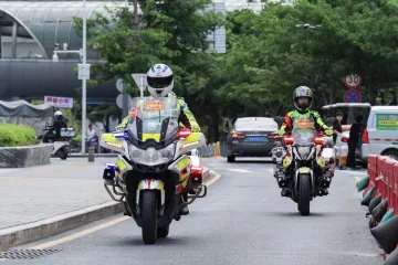 每个考点都是服务点，深圳交警“护考队”准备就绪