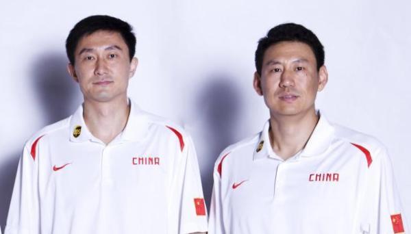 姚明谈为何弄俩主帅 为何选择李楠杜峰