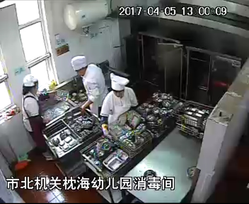 厉害了！校园食堂后厨开直播 都播些啥？