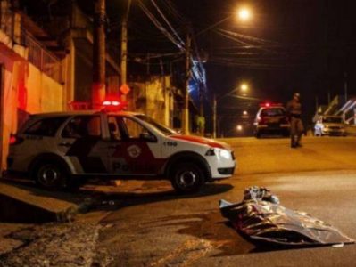 巴西圣保罗发生两起凶杀案致9死3伤