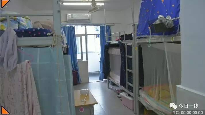 深圳梅林中学女生宿舍对面楼惊现“偷窥狂”？