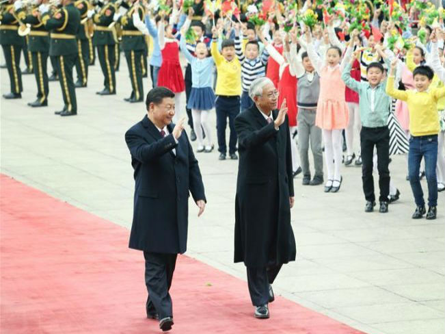  习近平同缅甸总统吴廷觉举行会谈 
