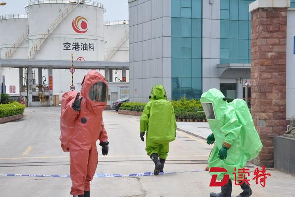 厉害了word消防官！“灭火牛人”火中抢出200余人