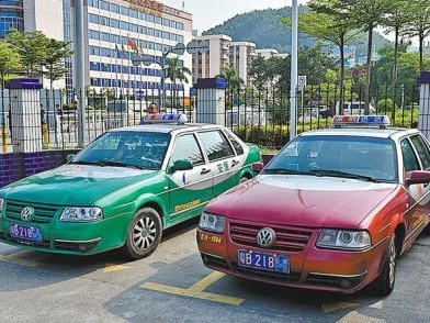 深圳出租车实施新运价 “红的”“绿的”统一收费