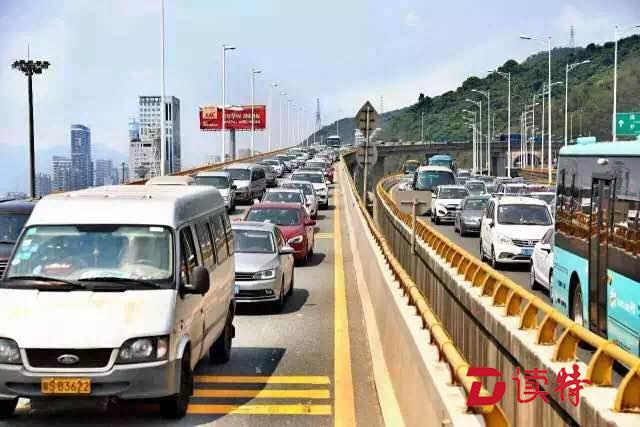 深圳东部景区“逢假必堵” 你说该咋整？