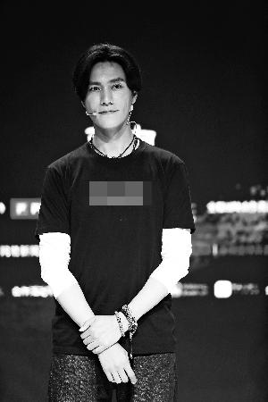 陈坤曝曾因父母离婚出现妄想症 自嘲是老一辈艺人