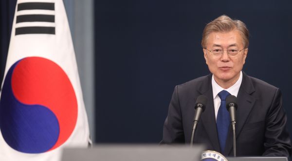 韩媒称文在寅拟派亲信出任驻华大使 旨在修复中韩关系