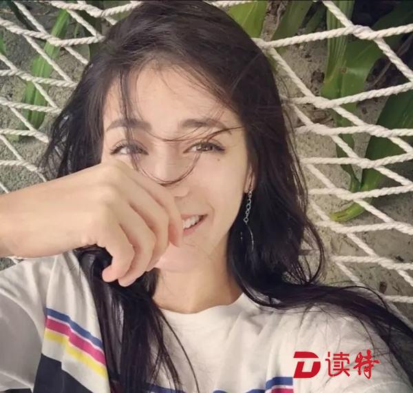 “怪力少女”迪丽热巴放话：指压毯就像足底按摩