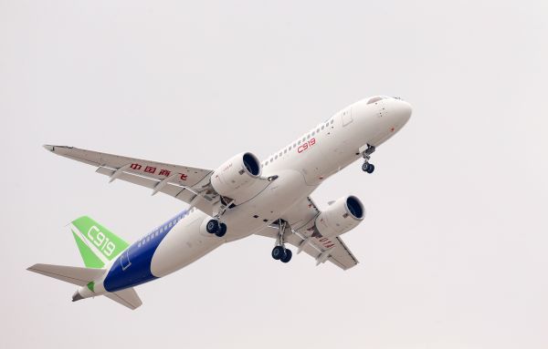 外媒：中国客机挑战欧美 20年内市场规模必将逆袭