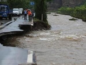 北京门头沟局地山洪致12人失联 其中已有5人遇难 