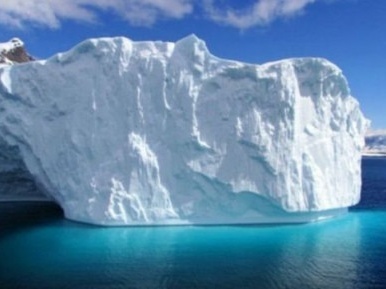 南极冰架裂缝加大 可能形成最大冰山