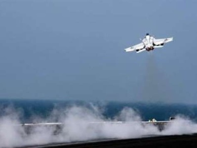 俄罗斯中断与美国军事热线:将追踪一切联军飞行物