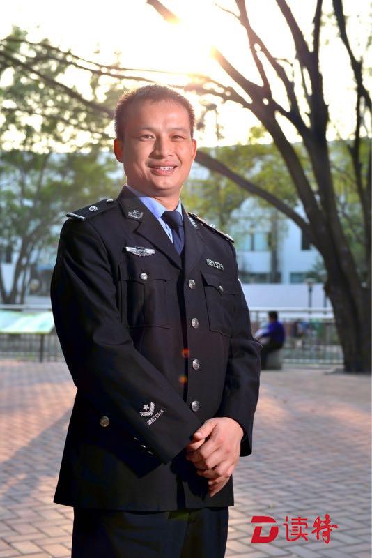 李岳平：阳光警长保社区平安