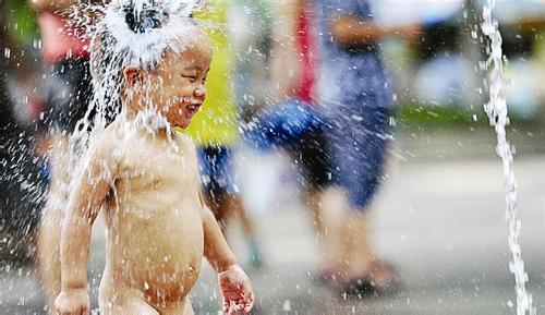 全国大部地区遭“烤”验，南北均高温局地超40℃