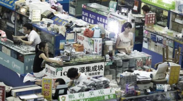 中国假冒手机市场:“三星”最火 iPhone都是安卓机