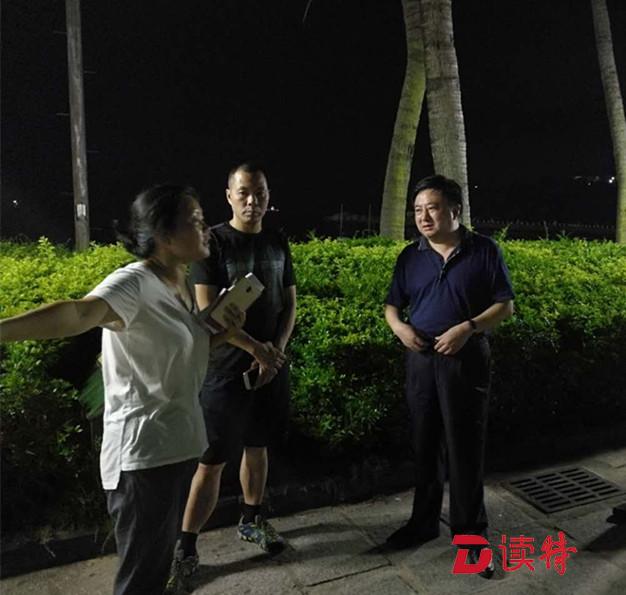 “洛克”来袭 盐田连夜疏散小梅沙千余游客