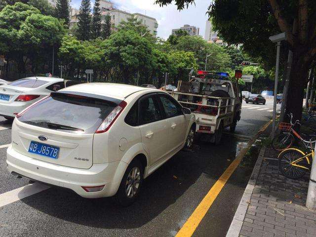 粤B小车16次违法不处理？交警蜀黍霸气扣车！