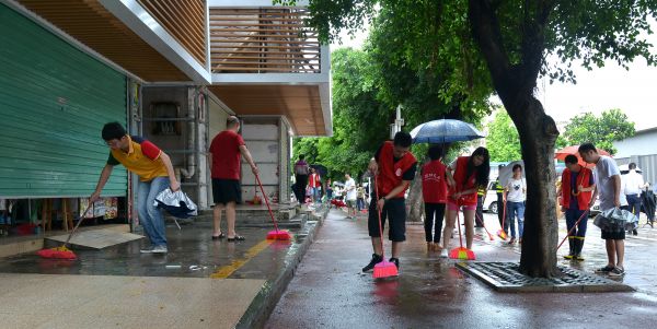 布吉街道有个“全民清洁日”  每月一次洒扫庭除