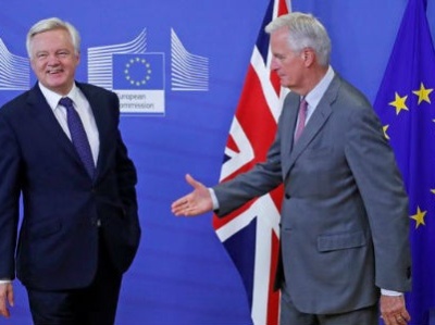 英国“脱欧”第二轮谈判开启 棘手问题越来越多 