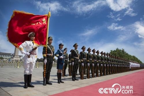 “中国第一天团”三军仪仗队是怎样炼成的？
