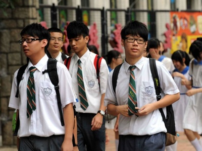 “香港高考”放榜！约四成考生获大学录取最低资格