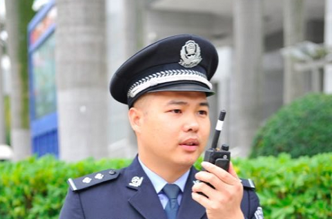 郑志鹏：以打促防的“黄赌”缉查民警