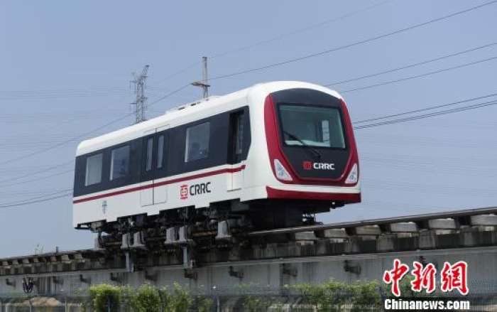 破纪录！新一代中低速磁浮列车完成时速120公里试验