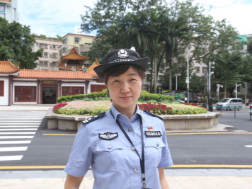 夏冰：公安外管战线上的行家里手 