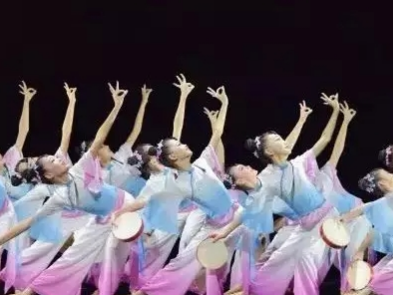 一曲《月愿》舞倾城 深圳女生捧回全国舞蹈大赛金奖