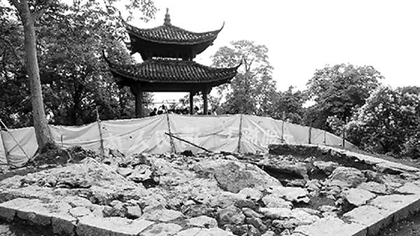 消失数百年的南高峰塔有新发现：有窗户有楼梯，还有地宫
