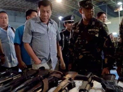外媒：菲律宾禁毒战遭遇“最血腥之夜” 共击毙32人