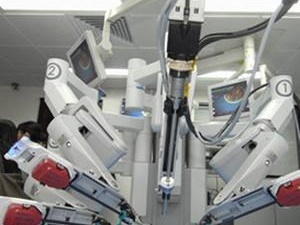 外媒：世界最小手术机器人明年面世