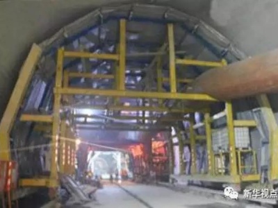 中国又一工程惊艳世界！长城下有一座世界最深的高铁站