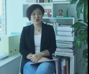 女博士化身“社会姐”为深圳公益代言